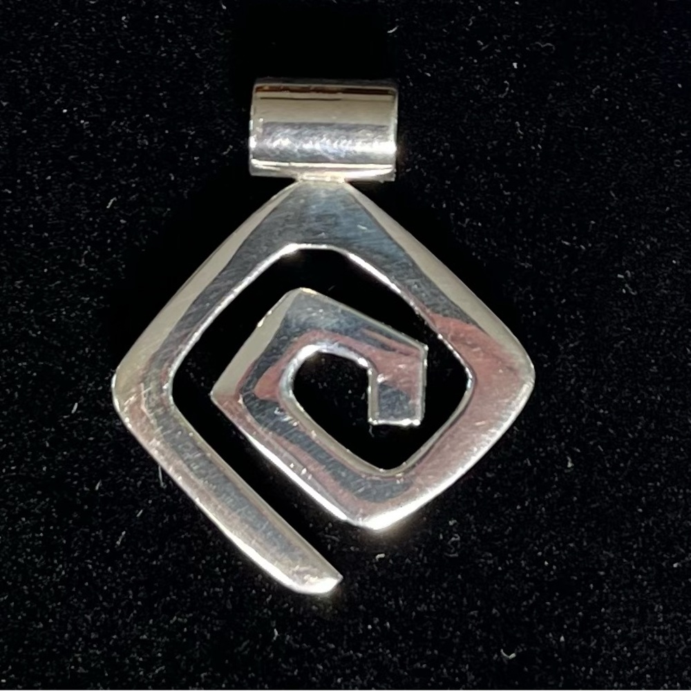 Silpada Sterling Silver Geometric Spiral Necklace